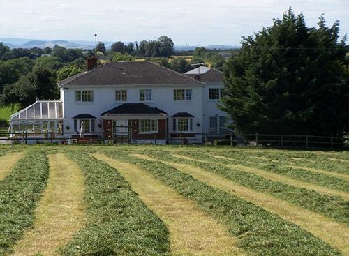 Ballindrum Farm Bed & Breakfast